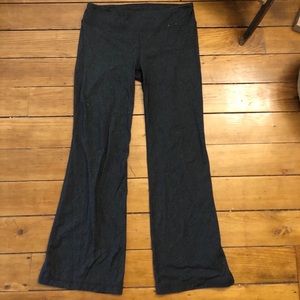 GAP FIT dark gray yoga pants size L